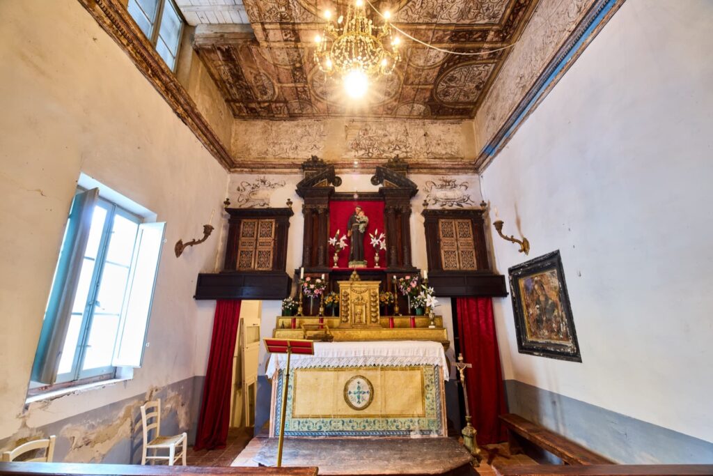 Chiesa di Sant’Antonio al Borgo e Palazzo Peruzzi